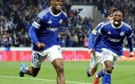 法甲踢疯了：2-1！5-4！巴黎遭遇绝杀，白堡连追四球，里昂主场溃败